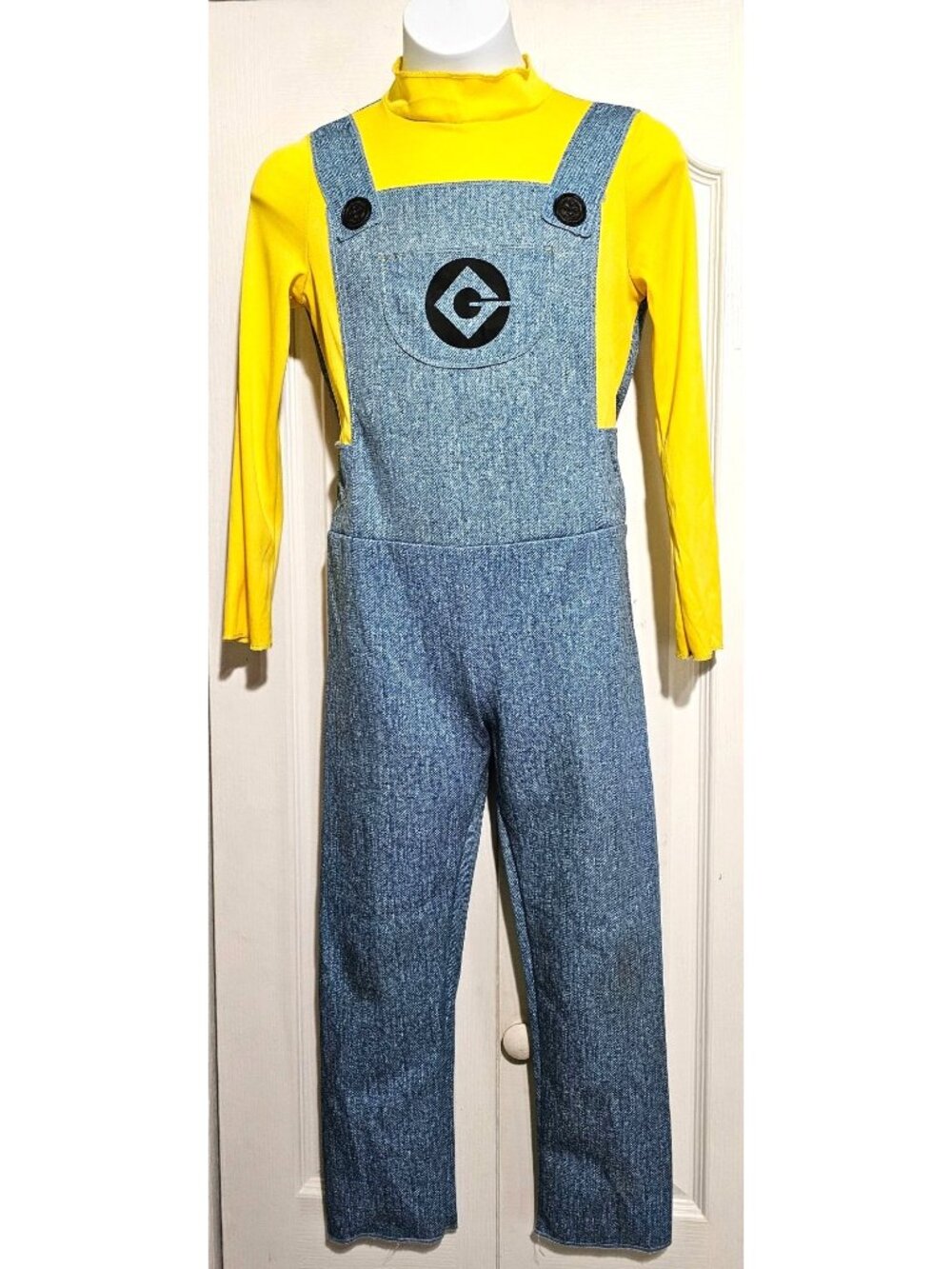 Minions Bob Costume Kids 7-8 Fart N Fire Super-Size Blaster Gun El Macho Cape - Picture 7 of 14